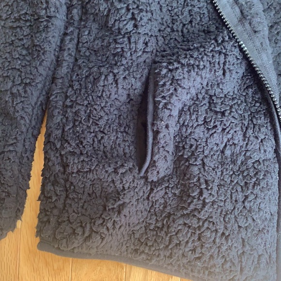 2LIV NWT SUPER CUTE BLACK JACKET, SUPER SOFT - Picture 3 of 3